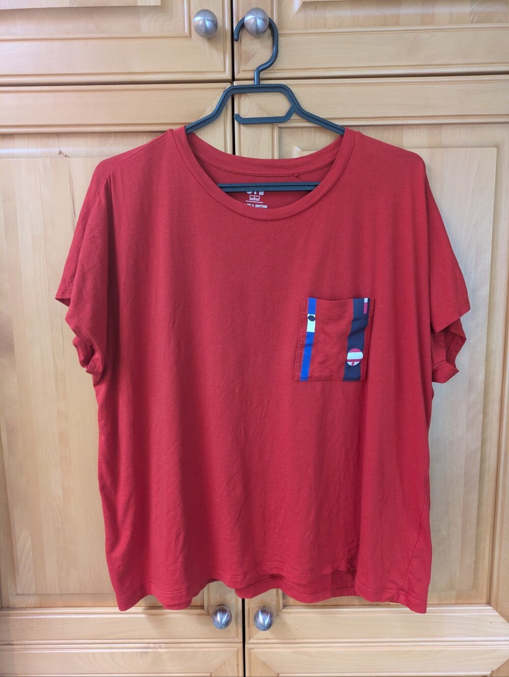 UT Tee Size L ( Free With $50 Purchase)